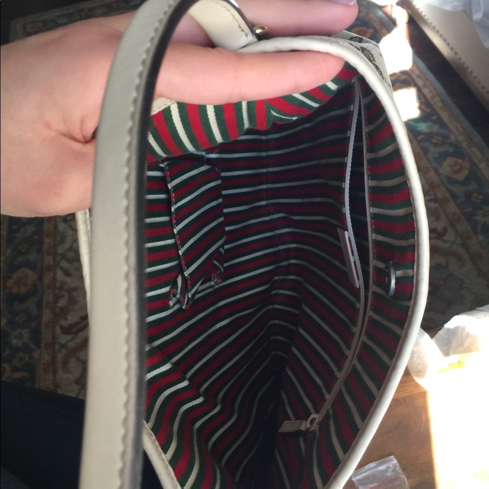 Gucci Logo Hobo - Picture 4 of 8
